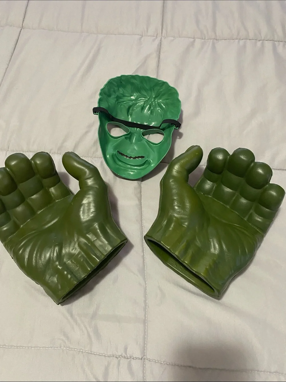 Kids Green Hero Hulk Mask and Gloves Set - Classic Green
